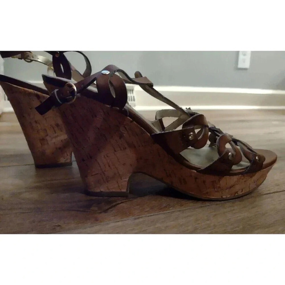 Guess Women's 9.5M Strappy Studded Brown Cork Wedge Platform Sandals - Picture 4 of 6